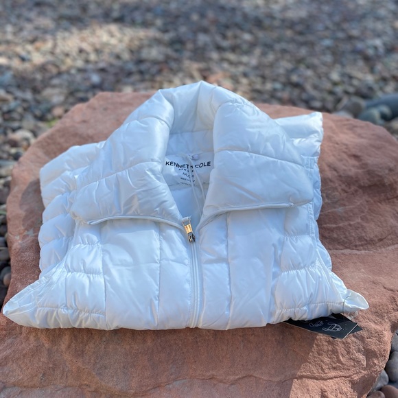 KENNETH COLE Puffer Vest....Varies Sizes - Picture 2 of 6